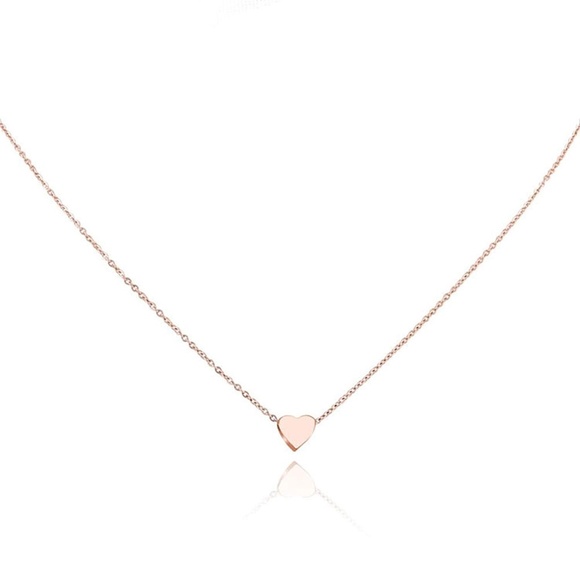 Jewelry - ❤️4 for $20 Sale❤️Rose Mini Heart Pendant Necklace